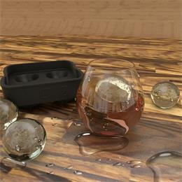 Use ice ball ice tray mold to make unique ice cubes_hanchuan Use ice ball ice tray mold to make unique ice cubes_hanchuan