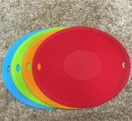 What are the shapes of silicone table mat? Any brand manufacturers can be customized in shenzhen? What are the shapes of silicone table mat? Any brand manufacturers can be customized in shenzhen?