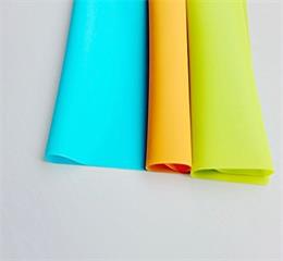 How about the heat insulation property of ordinary mat?Is there any excellent silicone table mat?
