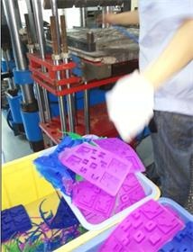 Exporting Australia refrigerator silicone ice tray_from hanchuan design and easy mold release Exporting Australia refrigerator silicone ice tray_from hanchuan design and easy mold release