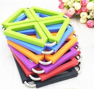 French gift wholesale company ordering a silicone placemat designed from Hanchuan. French gift wholesale company ordering a silicone placemat designed from Hanchuan.