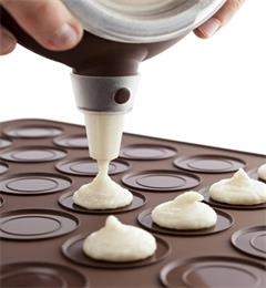 Canadian coffee shop cooperated with hanchuan to design macaron silicone mat. Canadian coffee shop cooperated with hanchuan to design macaron silicone mat.