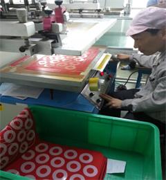 Brazil customer ordering silicone placemat, why repeatedly looking for silicon factorys?