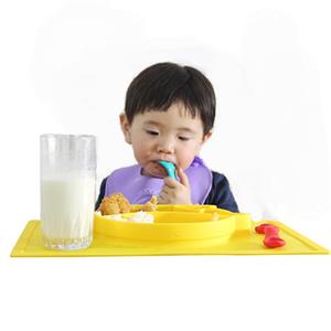Silicone placemat one-piece plate for babies portable fda approved.