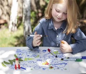 Kids have fun on the Golden Gate baby silicone placemat.