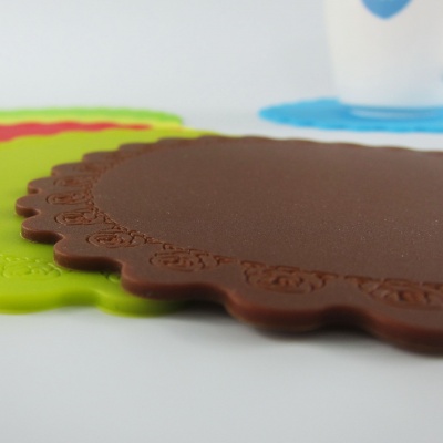 Medium thickening round silicone coaster