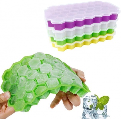 USSE Stackable Flexible Safe Silicone Ice Cube Molds with Lid for Whiskey, Cocktail