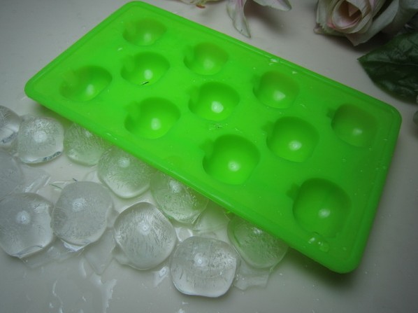 apple shape silicone ice tray