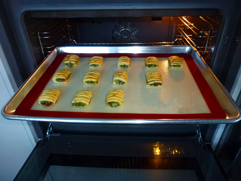 Silicone Baking Mat Two Best Quality Non Stick Easy Clean Bakeware Sheets Silicone Baking Mat Two Best Quality Non Stick Easy Clean Bakeware Sheets