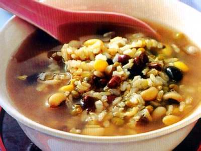 congee with nuts and drid friuts