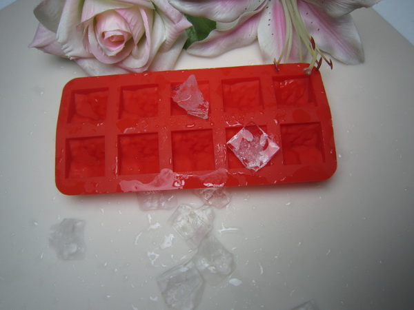 refrigerator silicone ice tray