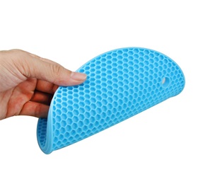 multi-purpose little silicone heat resistant trivet honeycomb mat