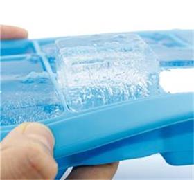 silicone ice tray with lids