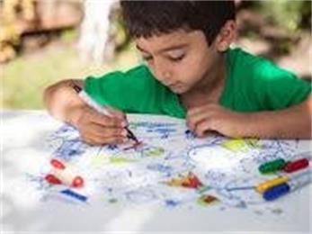 Kids newly eraze wipeable drawing placemat 