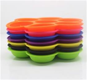 tipical silicone ice cube trays