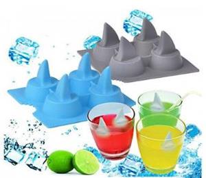 tipical silicone ice cube trays