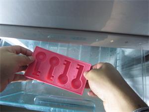 silicone ice tray