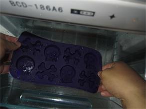 silicone ice tray