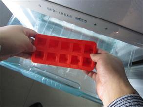 silicone ice tray