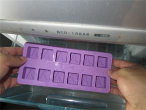 silicone ice tray